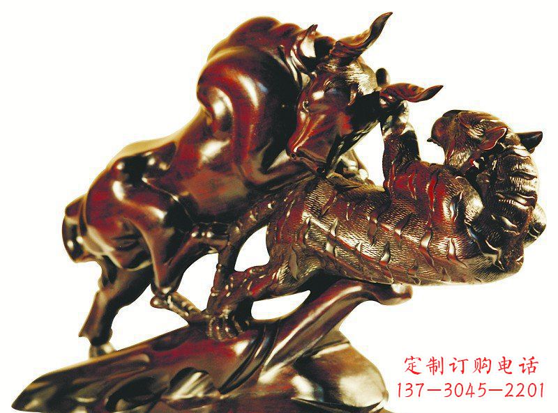 威海风格独特的铜制老虎雕塑