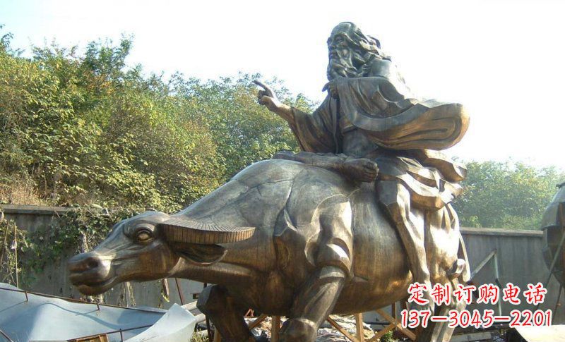 威海中领雕塑艺术精美大型老子骑牛景观雕塑