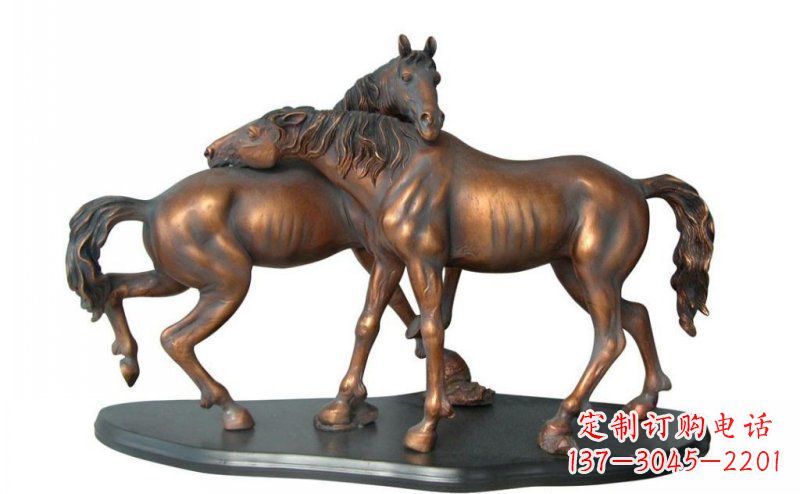威海公园两匹马动物铜雕