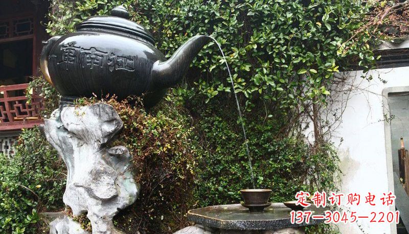 威海铜雕茶壶,雕刻美景,带您开启新的旅程