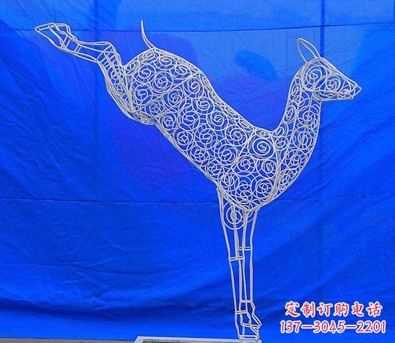 威海中领雕塑梅花鹿不锈钢镂空雕塑