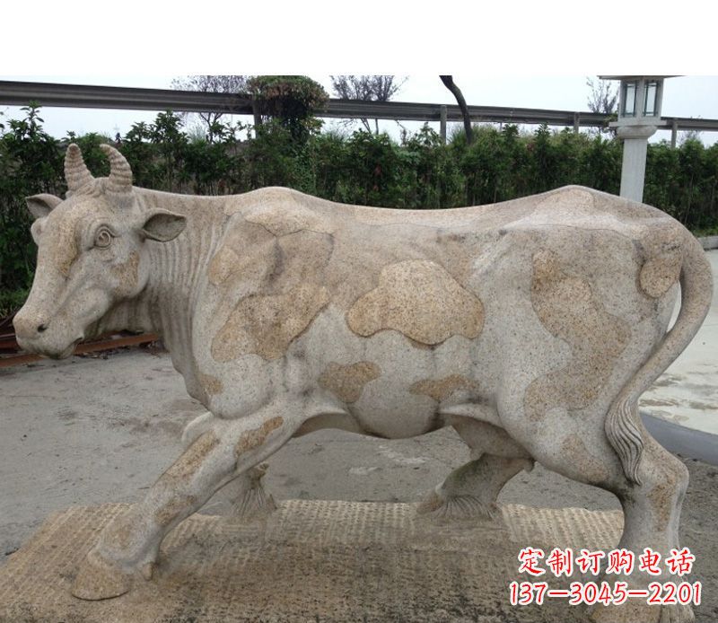 威海中领雕塑精美绝伦的奶牛石雕