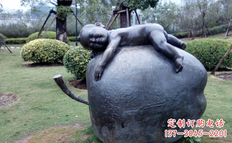 威海精致可爱的苹果雕塑