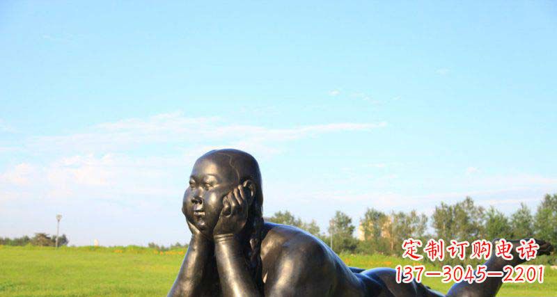 威海美好时光,萌萌哒胖女孩青铜雕塑