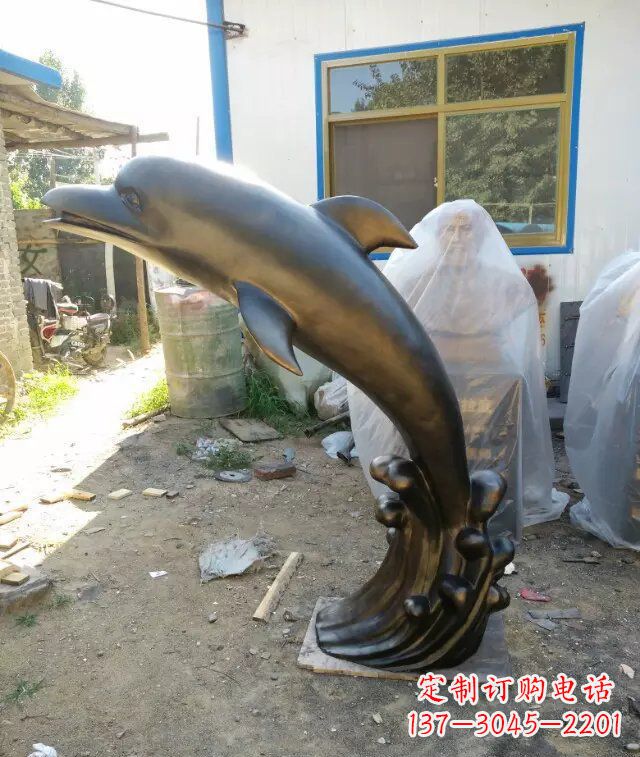 威海海豚铜雕塑,精美艺术之作