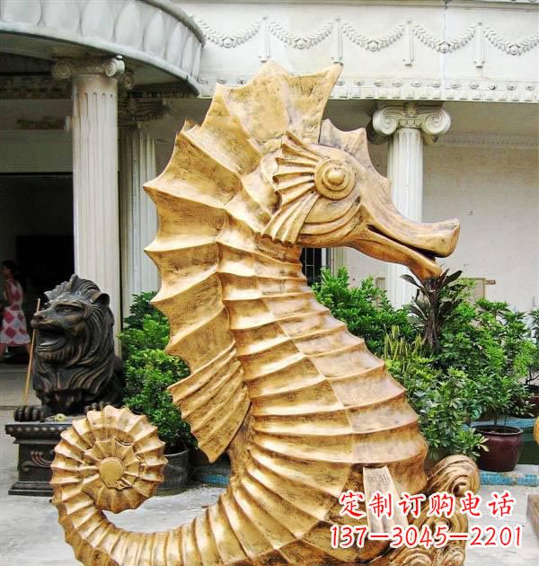 威海公园喷水海马铜雕