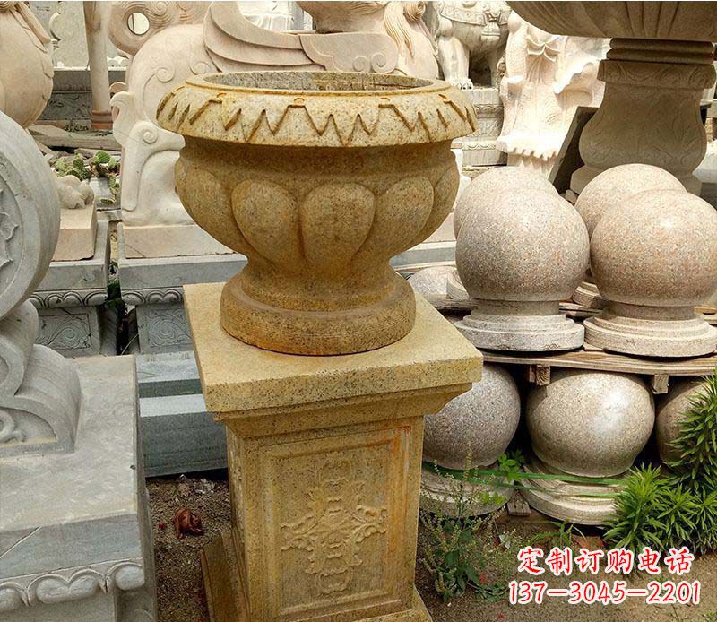 威海砂岩花盆景观石雕--美观多彩的室外装饰