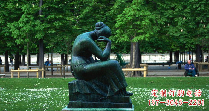 威海经典精美女人铜雕
