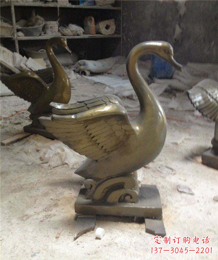 威海公园天鹅动物铜雕