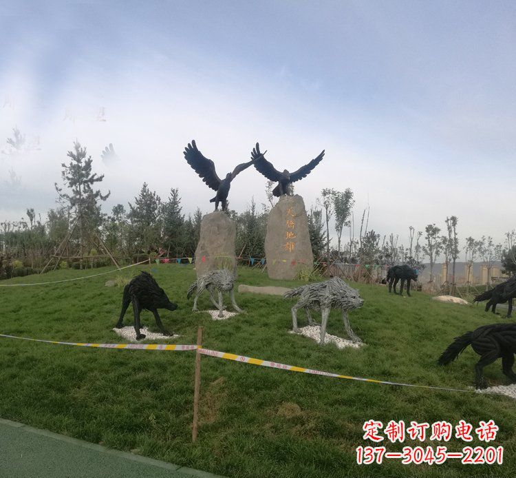 威海令人惊叹的老鹰雕塑