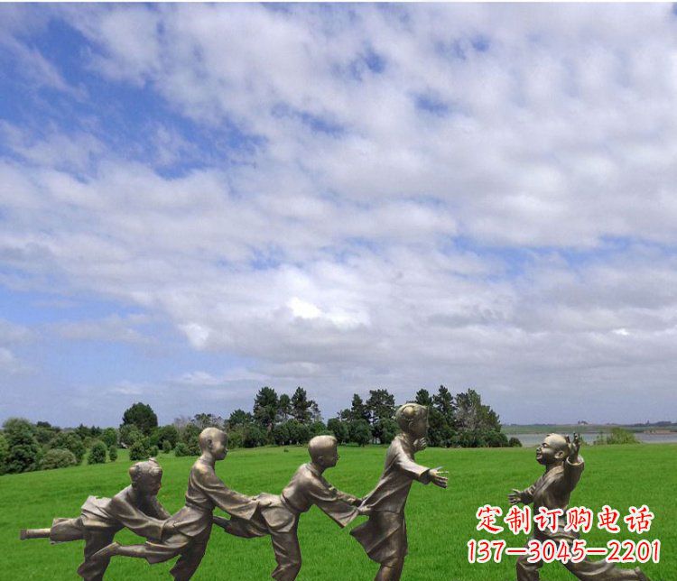 威海铜雕老鹰抓小鸡游戏人物雕塑