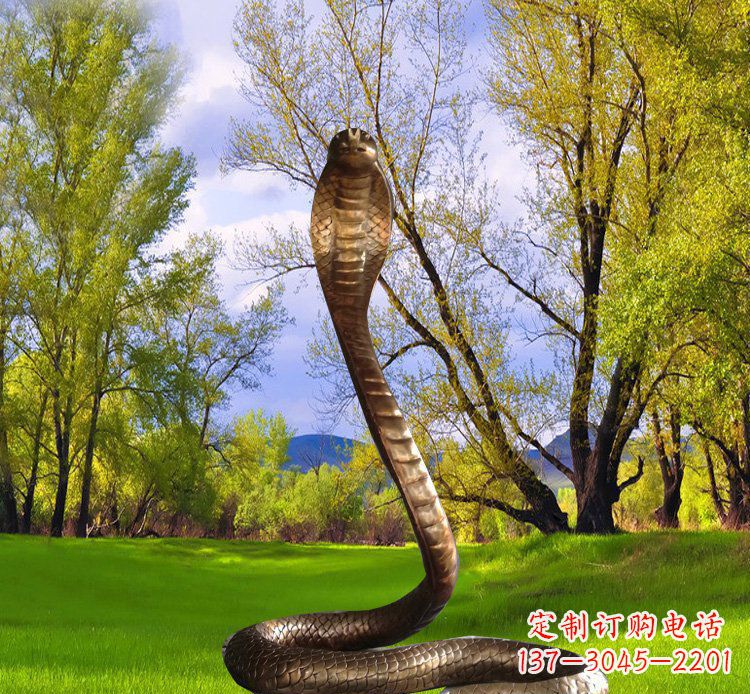 威海铜质眼镜蛇动物雕塑