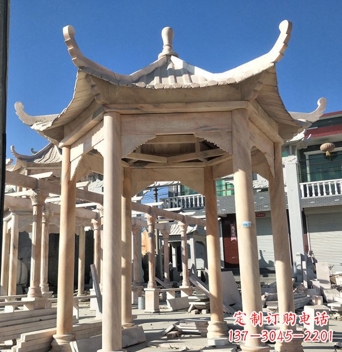 威海公园晚霞红凉亭雕塑
