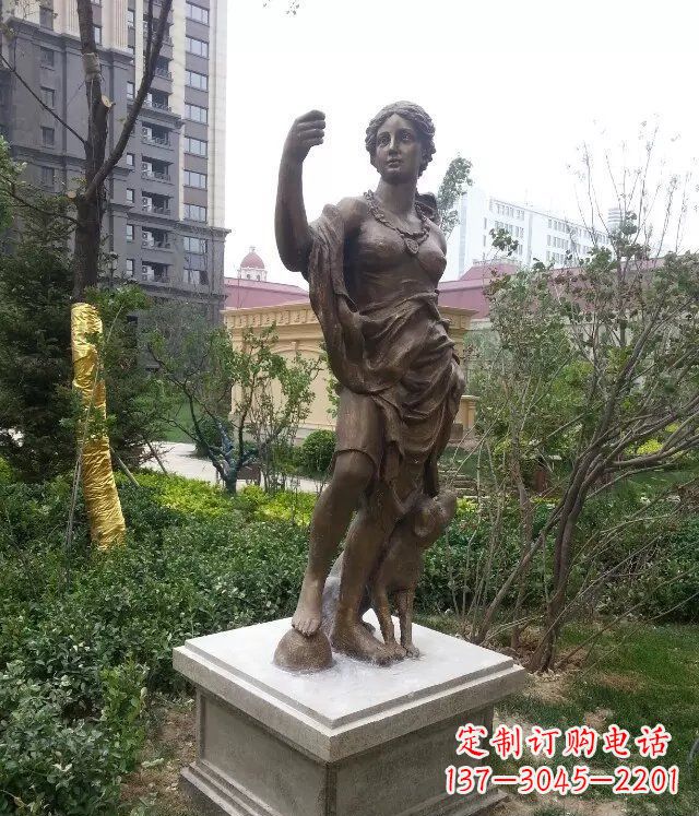 威海西方女性人物铜雕 象征着勇气与力量