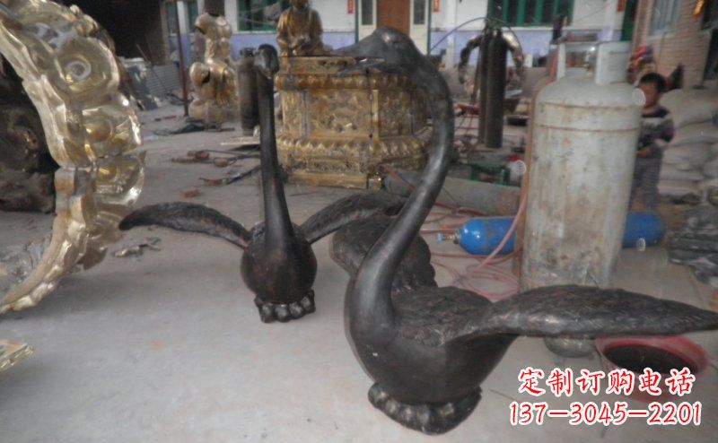 威海汇聚灵性的仙鹤塑像