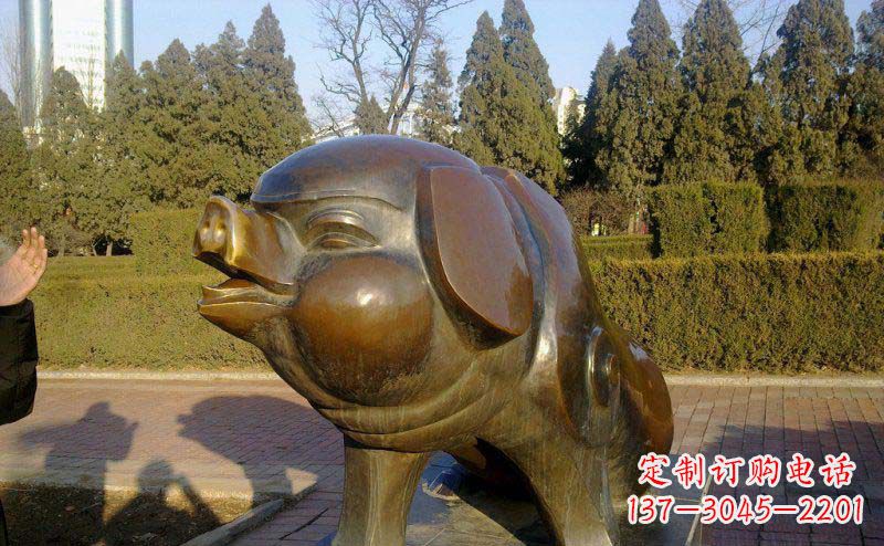 威海定制公园猪铜雕