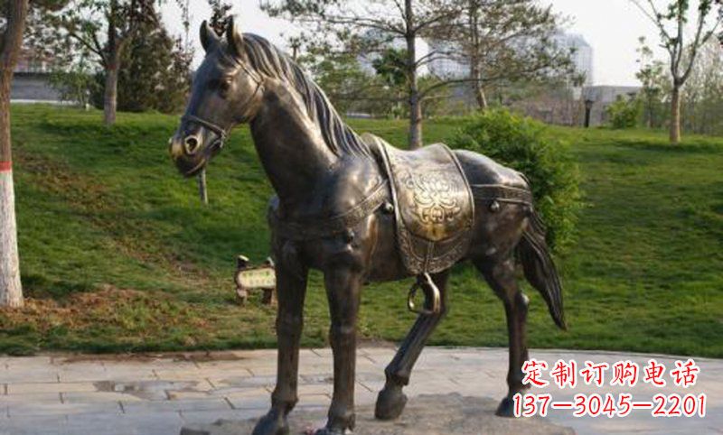 威海公园铸铜马