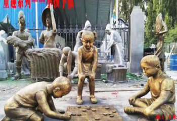 威海铜质童趣儿童下棋雕塑