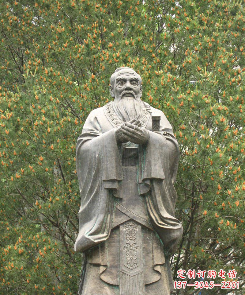 威海古代思想家孔子铜雕
