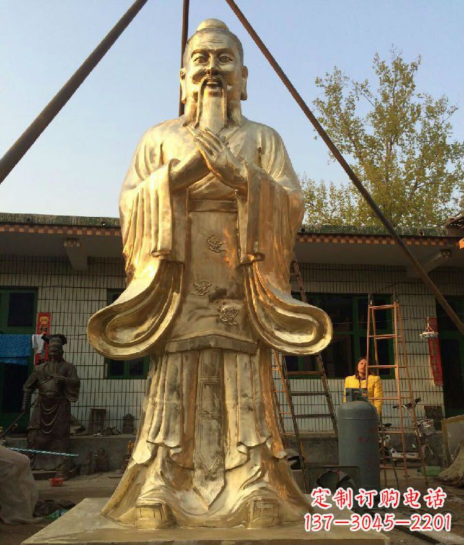 威海孔子铜雕--象征传统智慧的艺术