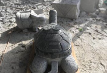 威海精致定制：古代石雕乌龟