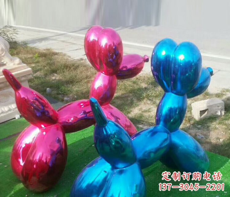 威海广场不锈钢抽象小狗雕塑