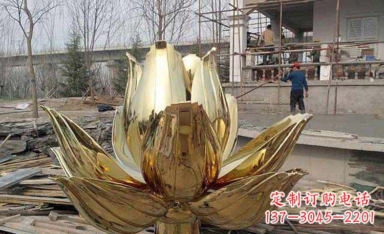 威海超大型不锈钢莲花雕塑，惊艳定制空间