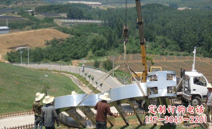 威海中领雕塑:高质量不锈钢竖琴雕塑