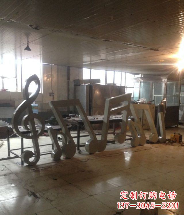 威海精致不锈钢音符景观雕塑