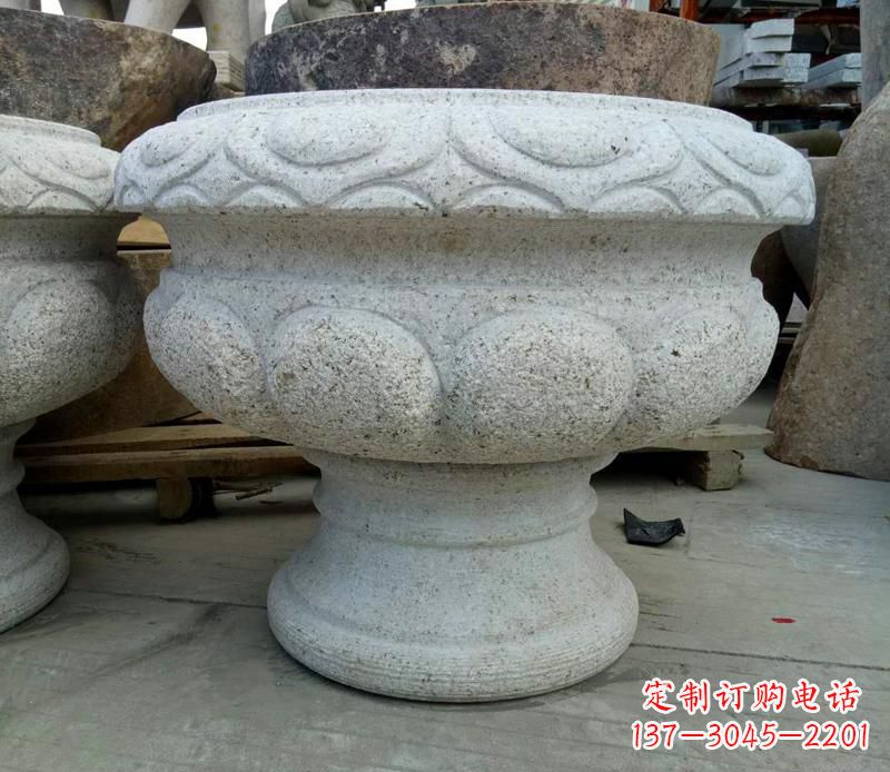 威海中领雕塑精美大理石花盆雕塑