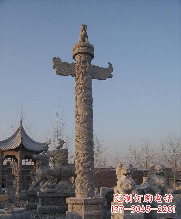 威海动感华表雕塑，为广场增添艺术魅力
