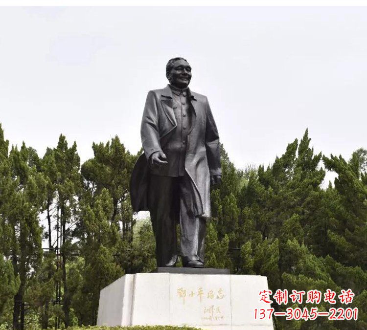威海尊贵经典,中国历史巨人邓小平铜雕