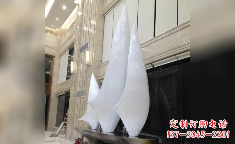 威海精美不锈钢帆船雕塑