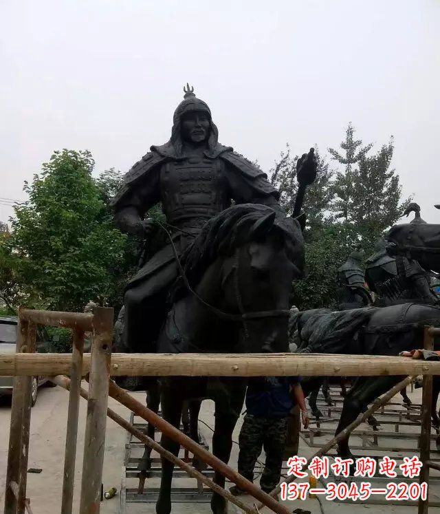 威海浪漫古将骑马铜雕，让您感受古代将军的风采！
