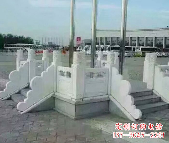 威海中领雕塑提供绚丽升旗台石雕,一种标志性的…
