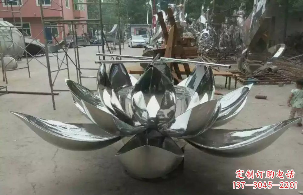 威海精致独特的莲花不锈钢雕塑
