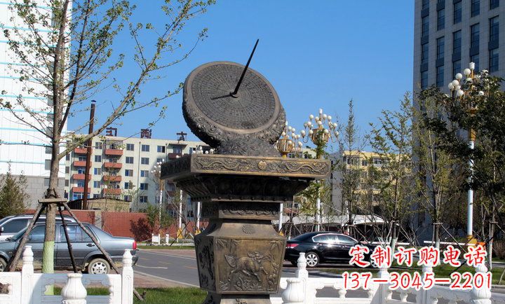 威海中领雕塑专业定制日晷铜雕