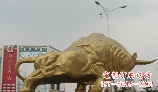 威海广场拓荒牛铜牛铜雕 (2)
