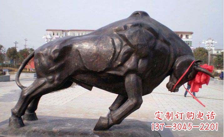 威海广场拓荒牛铜牛铜雕