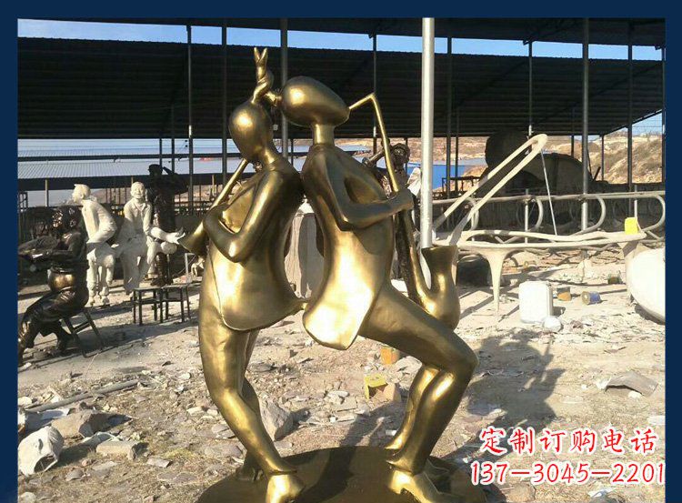 威海中领雕塑:优雅萨克斯铜雕贴金吹管人物雕塑