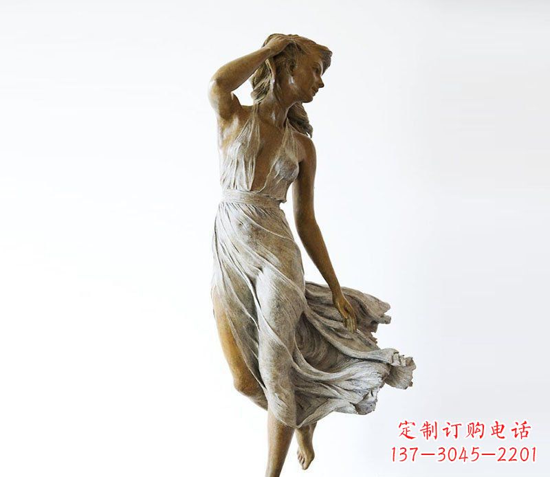 威海空灵优雅的西方美女雕塑