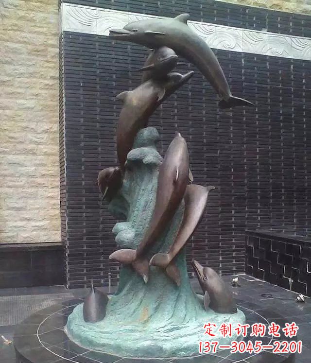 威海铜雕海豚:艺术与精美结合