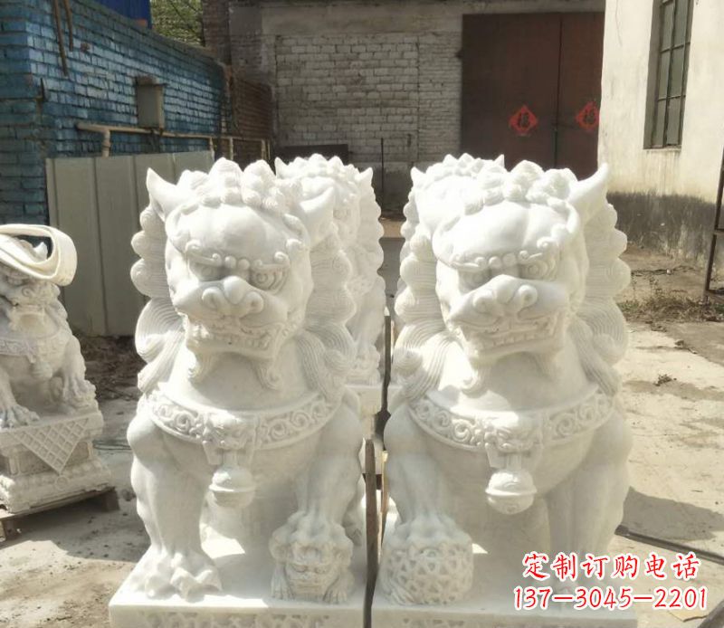 威海汉白玉踩绣球狮子石雕_1