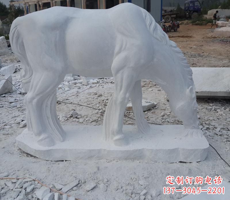 威海汉白玉动物马雕塑是由中领雕塑定制的一款精…