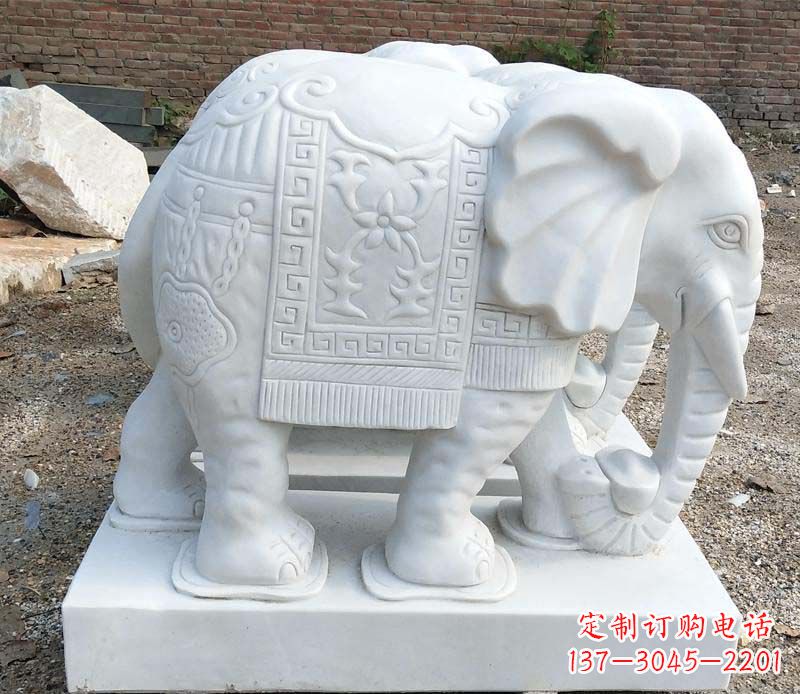威海汉白玉卷鼻大象雕塑
