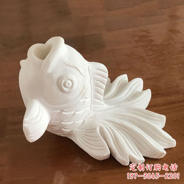 威海精致美观的汉白玉喷水金鱼石雕动物雕塑