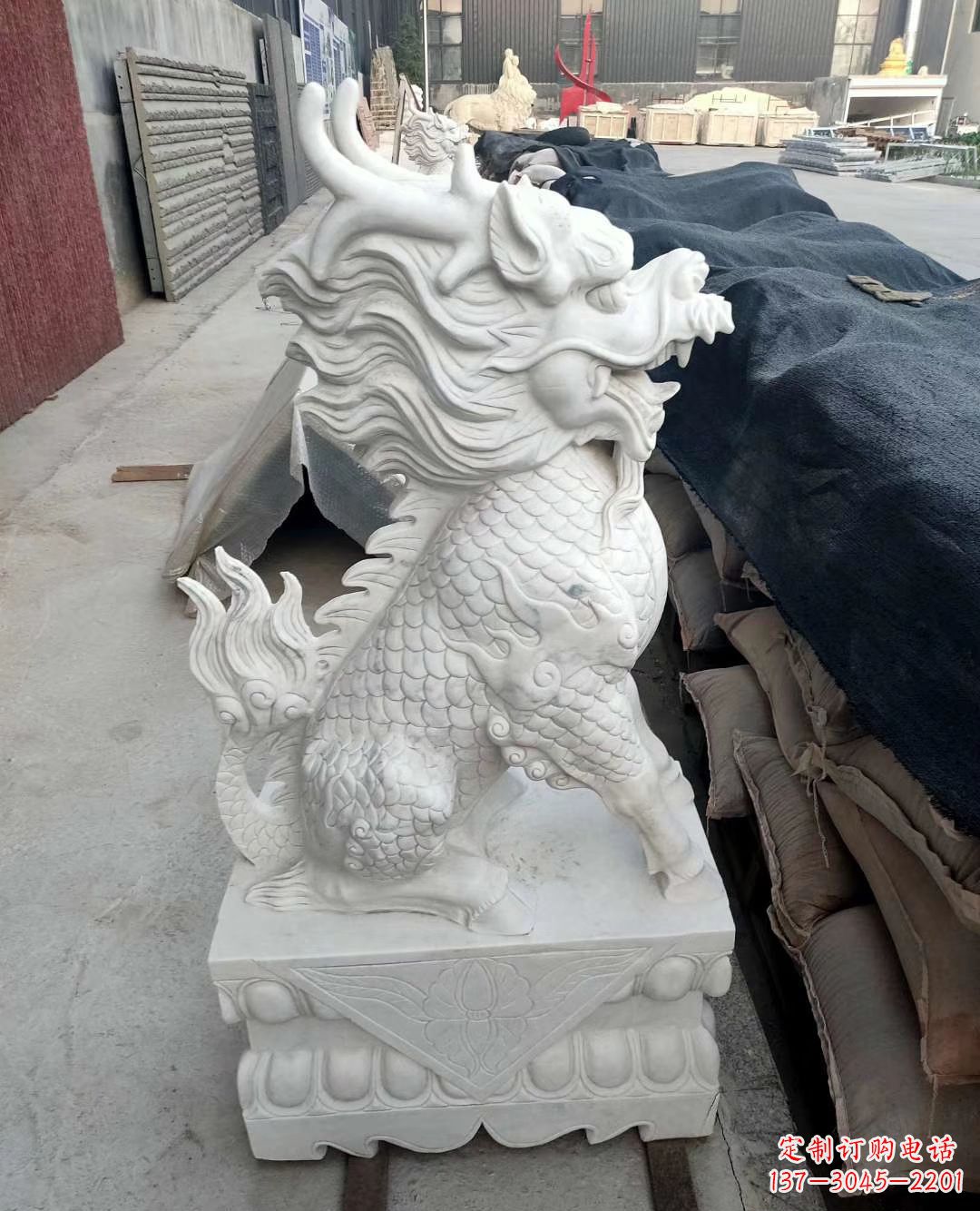 威海高雅古朴的汉白玉麒麟雕塑