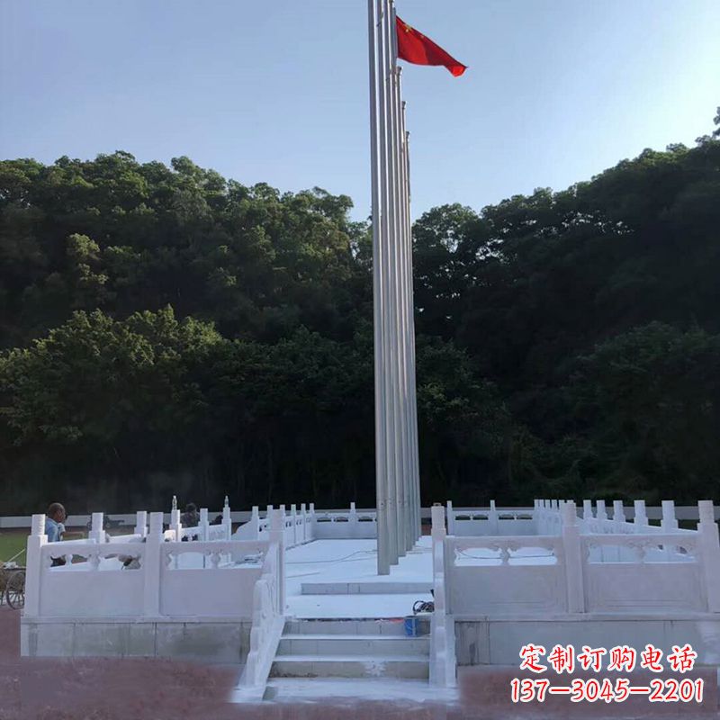 威海中领雕塑是一家专业定制汉白玉石雕国旗台的…