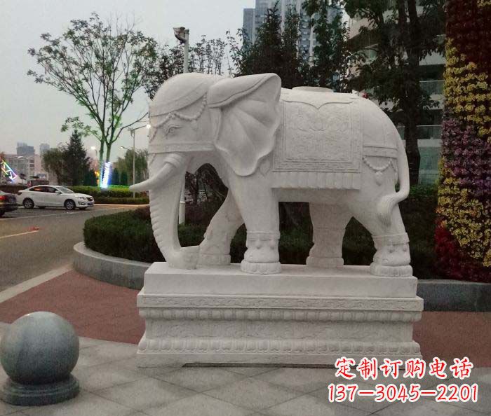 威海高贵优雅的汉白玉大象雕塑