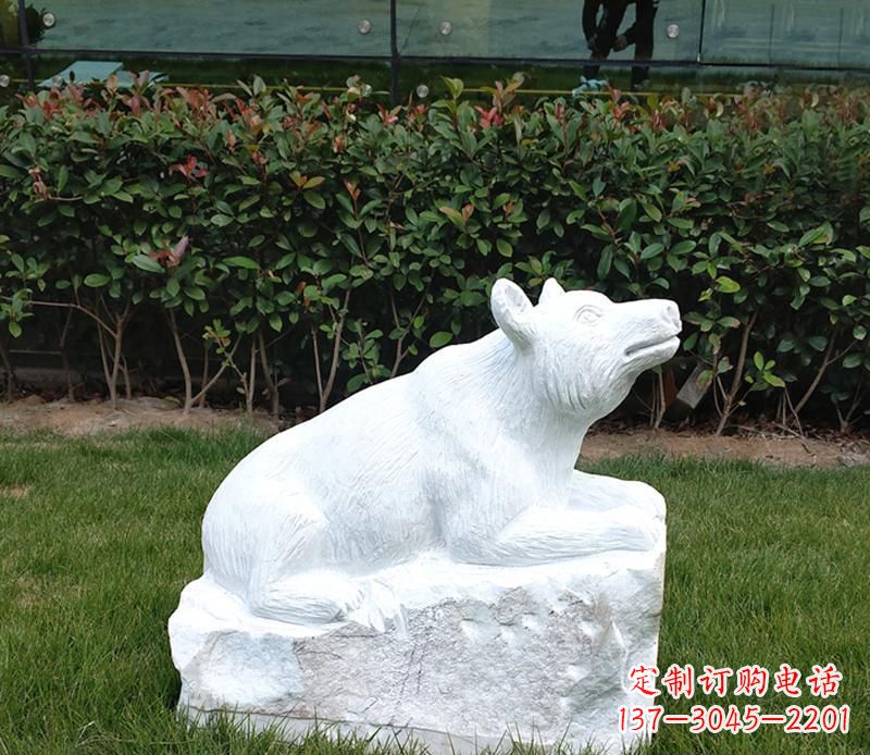 威海唯美可爱的汉白玉小区动物熊雕塑
